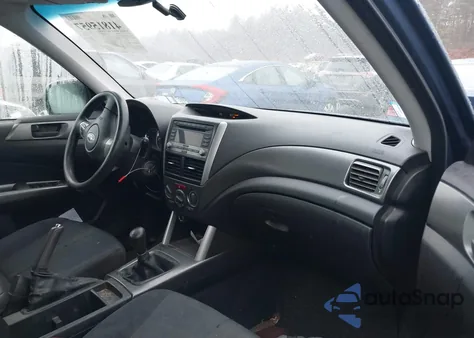 2011 Subaru Forester 2.5X z USA, uszkodzony, nr VIN JF2SHABC2BG776253